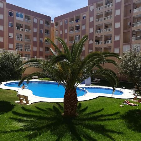 Bonito Apartamento En Torrevieja Esterno foto