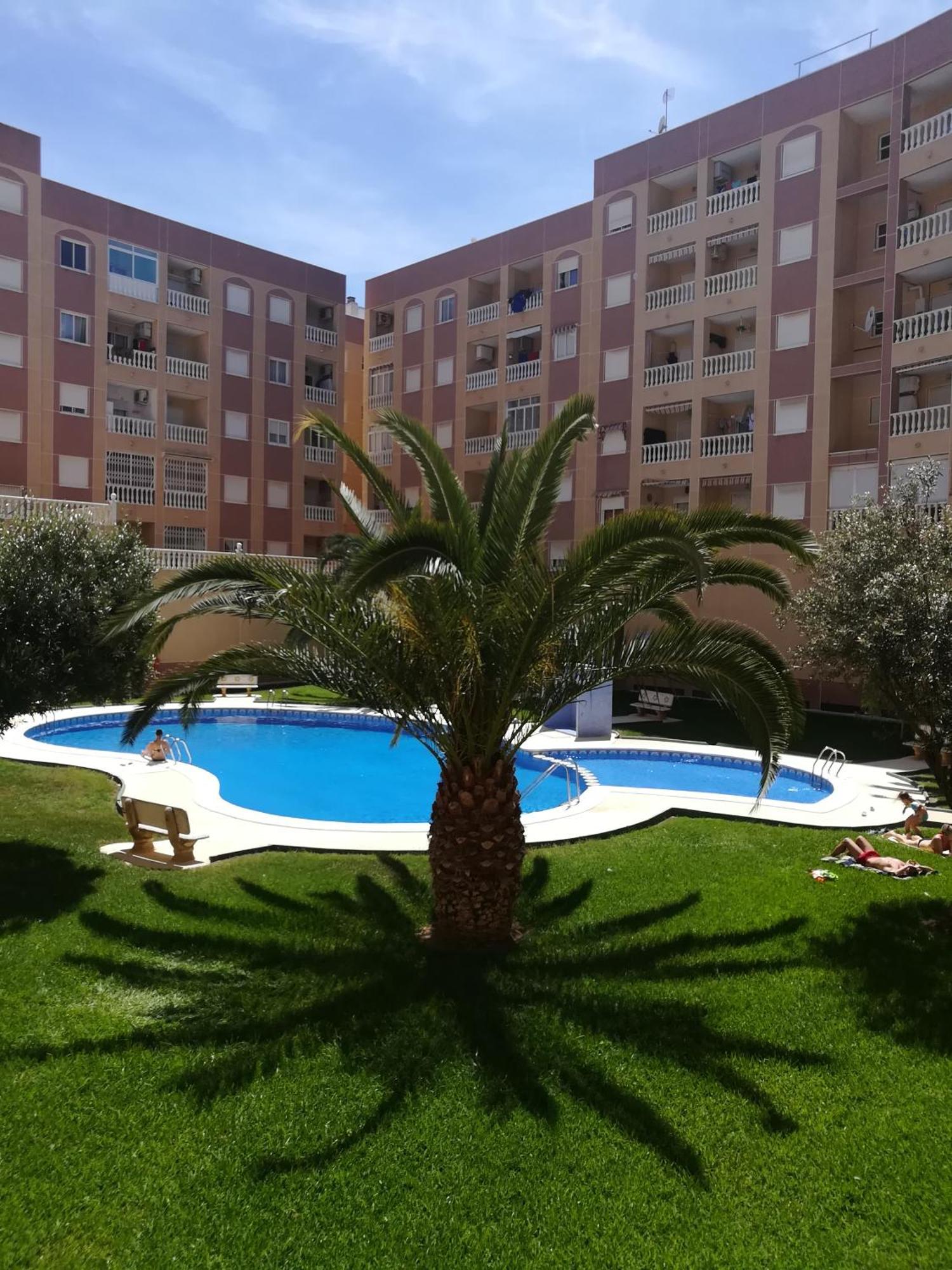Bonito Apartamento En Torrevieja Esterno foto